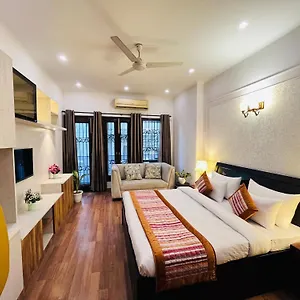 *** Hotel The South Manor Residency Near Aiims Hospital India